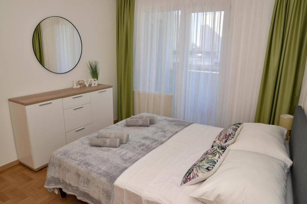 Apartment Longin Задар Екстериор снимка