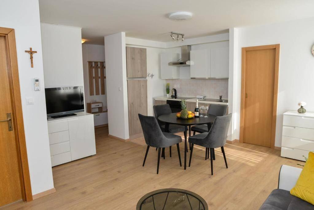 Apartment Longin Задар Екстериор снимка