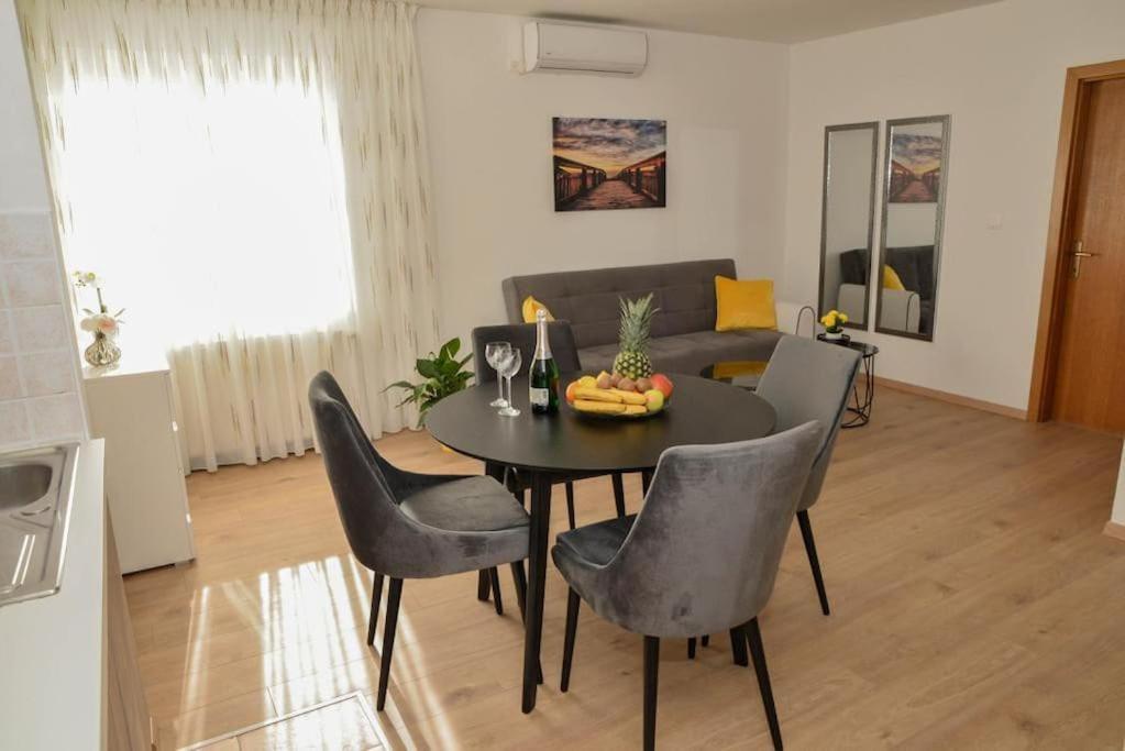 Apartment Longin Задар Екстериор снимка