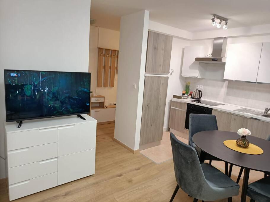 Apartment Longin Задар Екстериор снимка